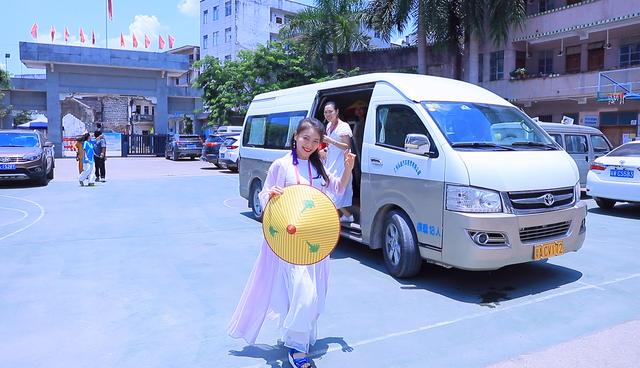 见证·下一个明星主播>组委会走进罗定市连州镇消费扶贫公益活动