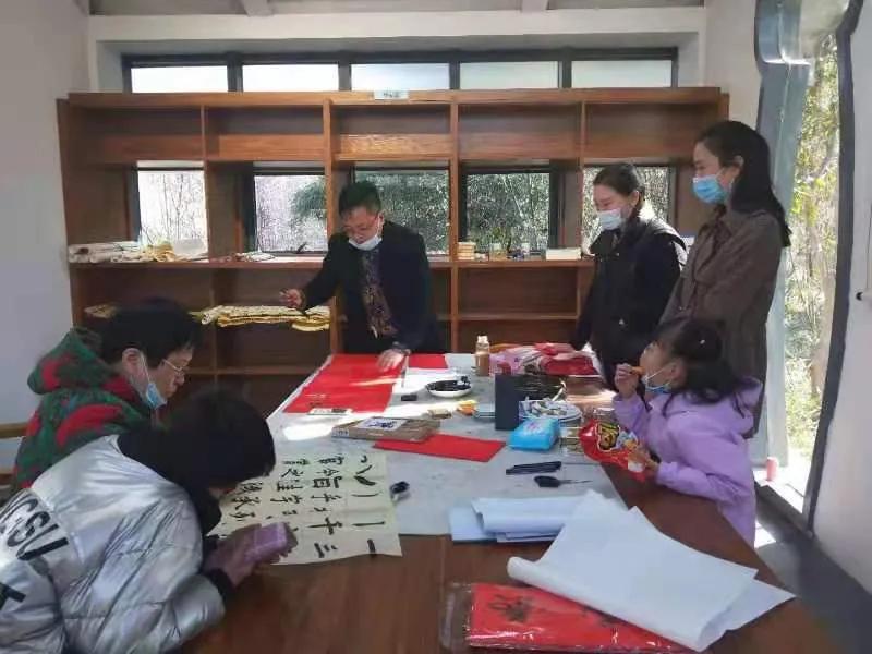 郑品书舍 李商隐店春节“爱心”活动