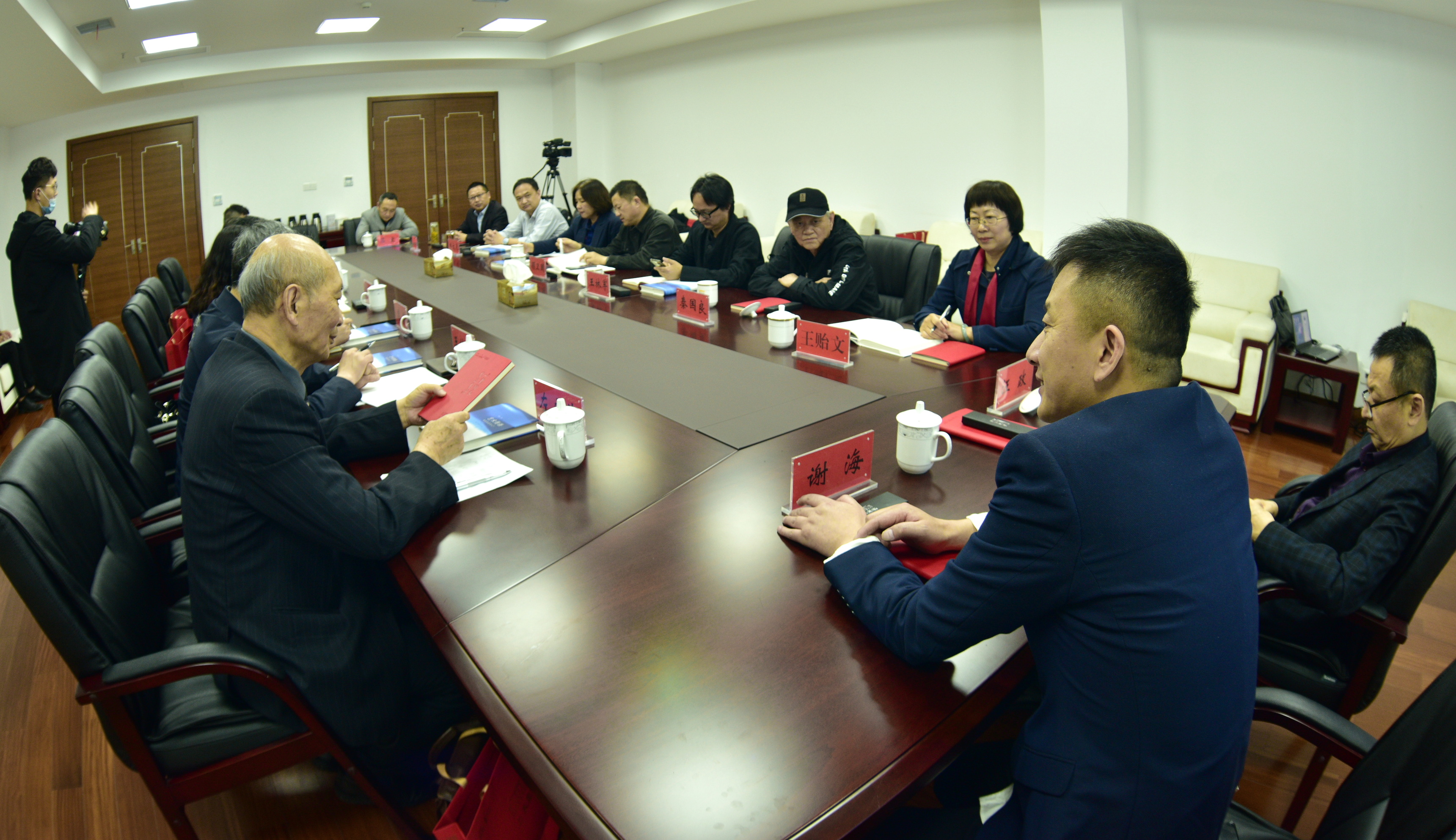 淮安举办“艺术偈语/苏宏新书分享会”