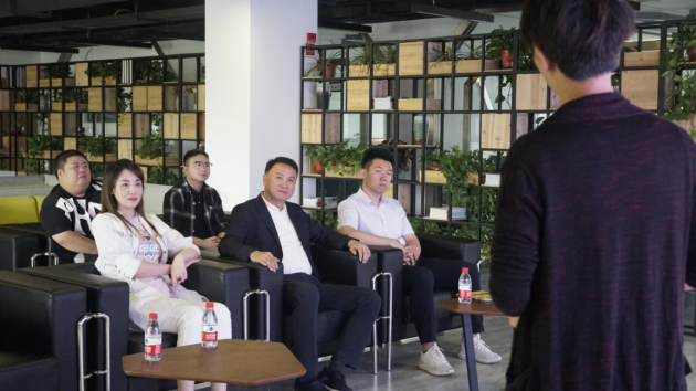 中国产业发展促进会副会长李小军考察渝万集团
