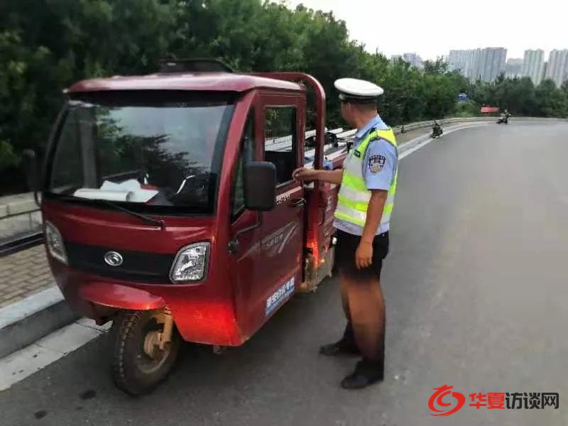 错时+错峰 泰安交警景区大队严查重点交通违法行为