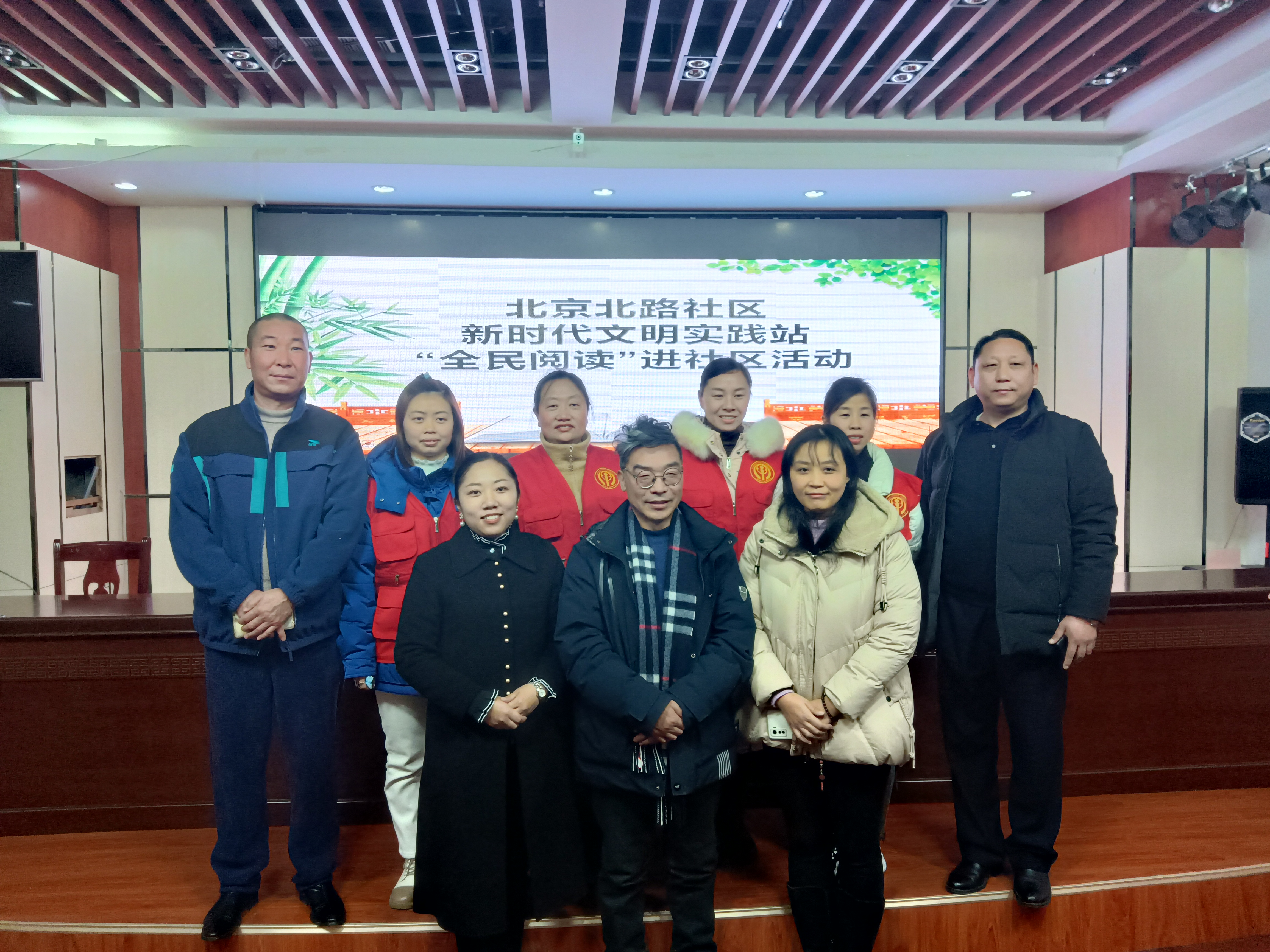 ���Ķ��������Ԫ���ڰ������ֹ����������ϵ��