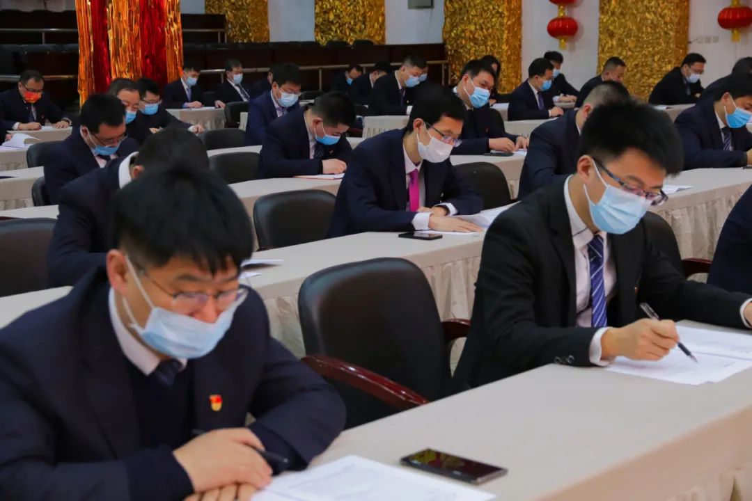 潞安化工漳村煤矿召开第一届二次职工代表大会