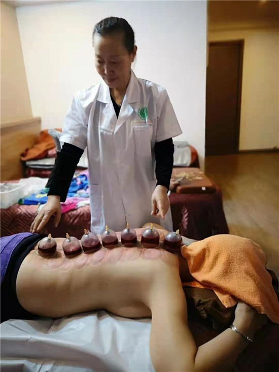 ̩�����У�����������ҽҩ�о�Ժ��һϮ������ս����ӣ���̸�