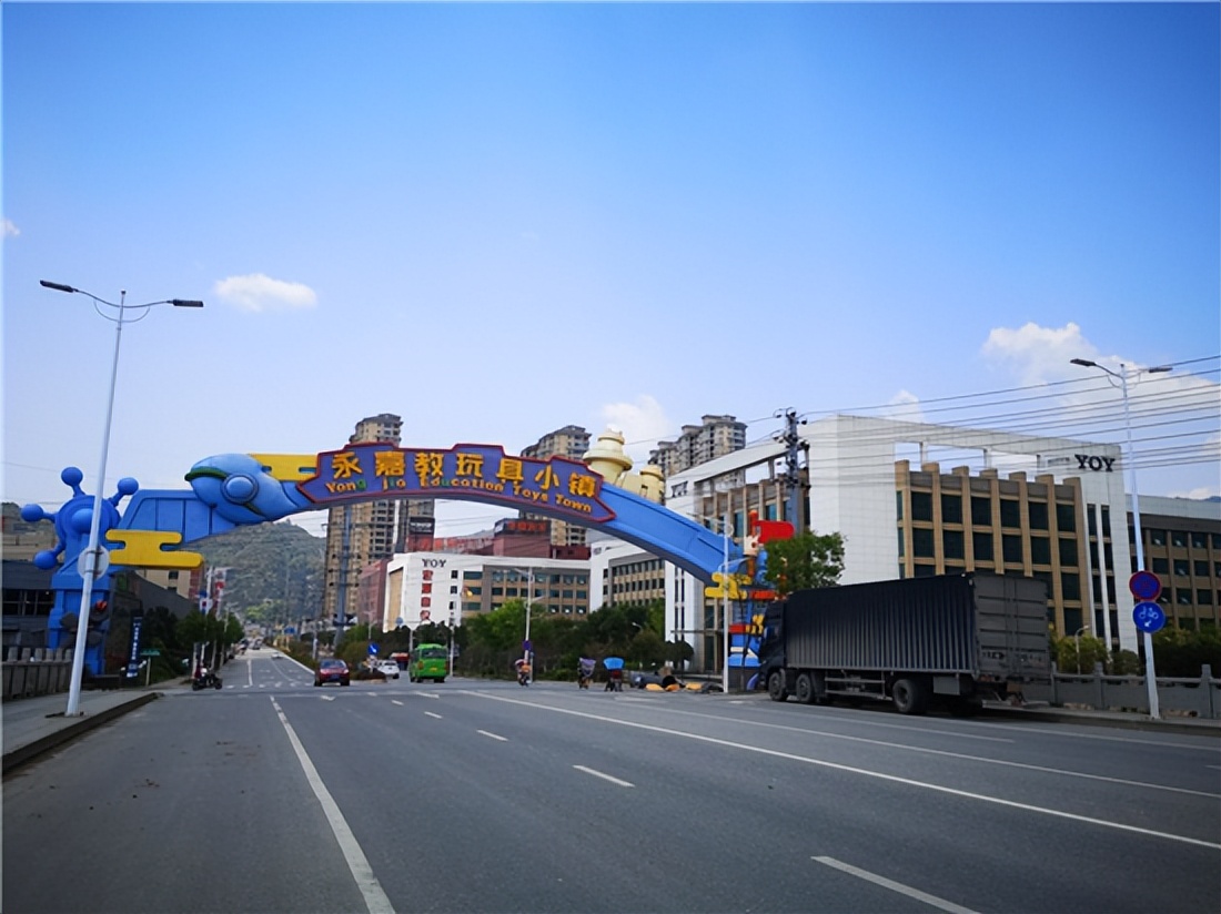 ���������򵳽�ͳ���Խ ������������չ������������