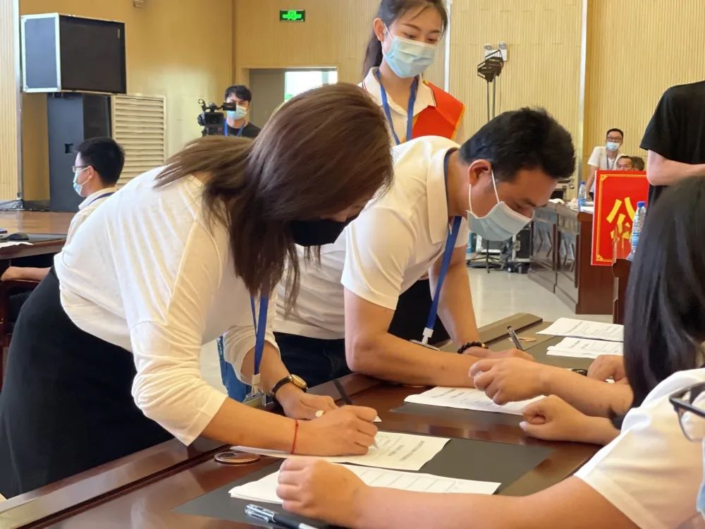 С��������ҡ���ֳ���